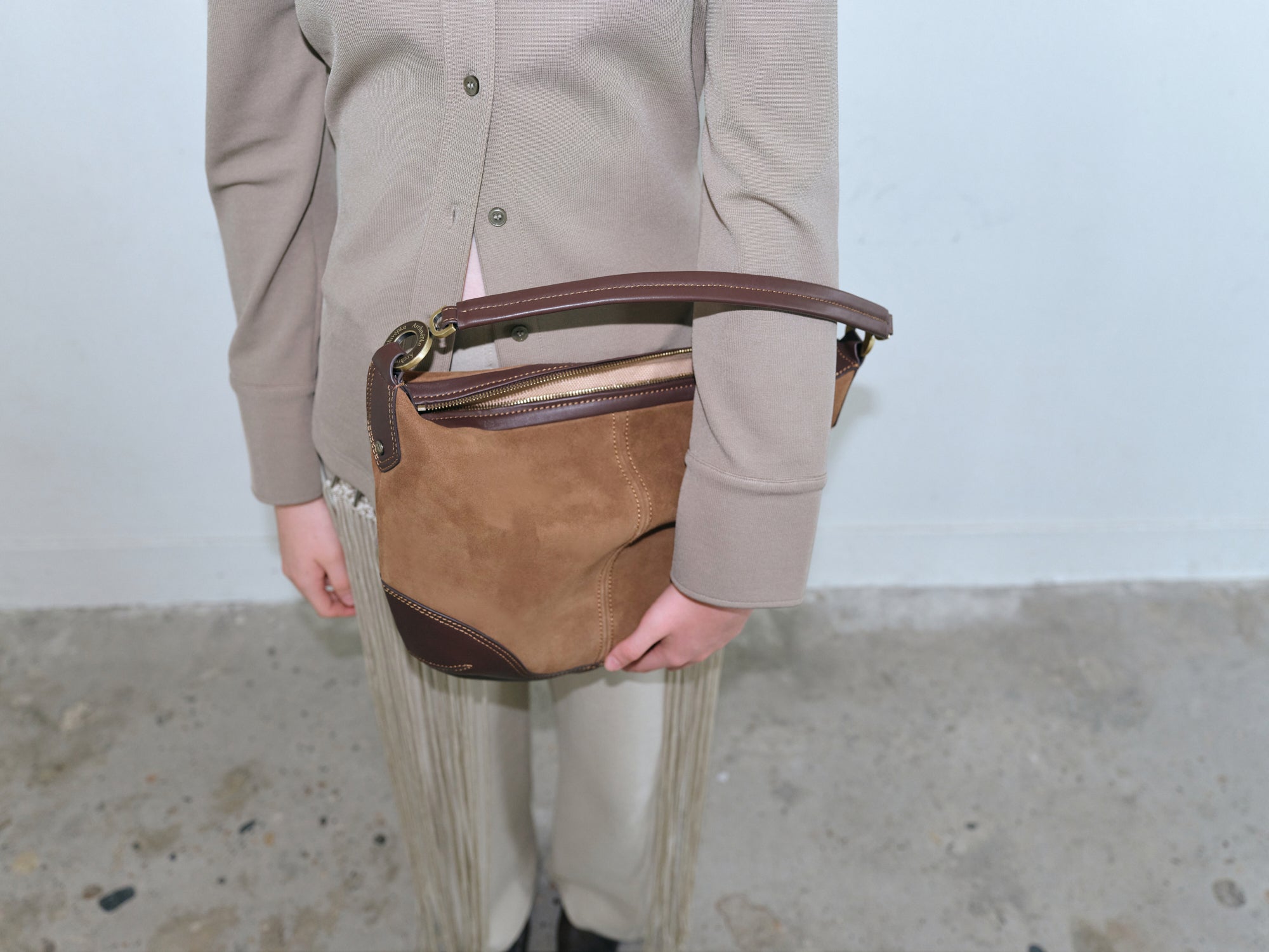 TONDO HOBO BAG (SUEDE)