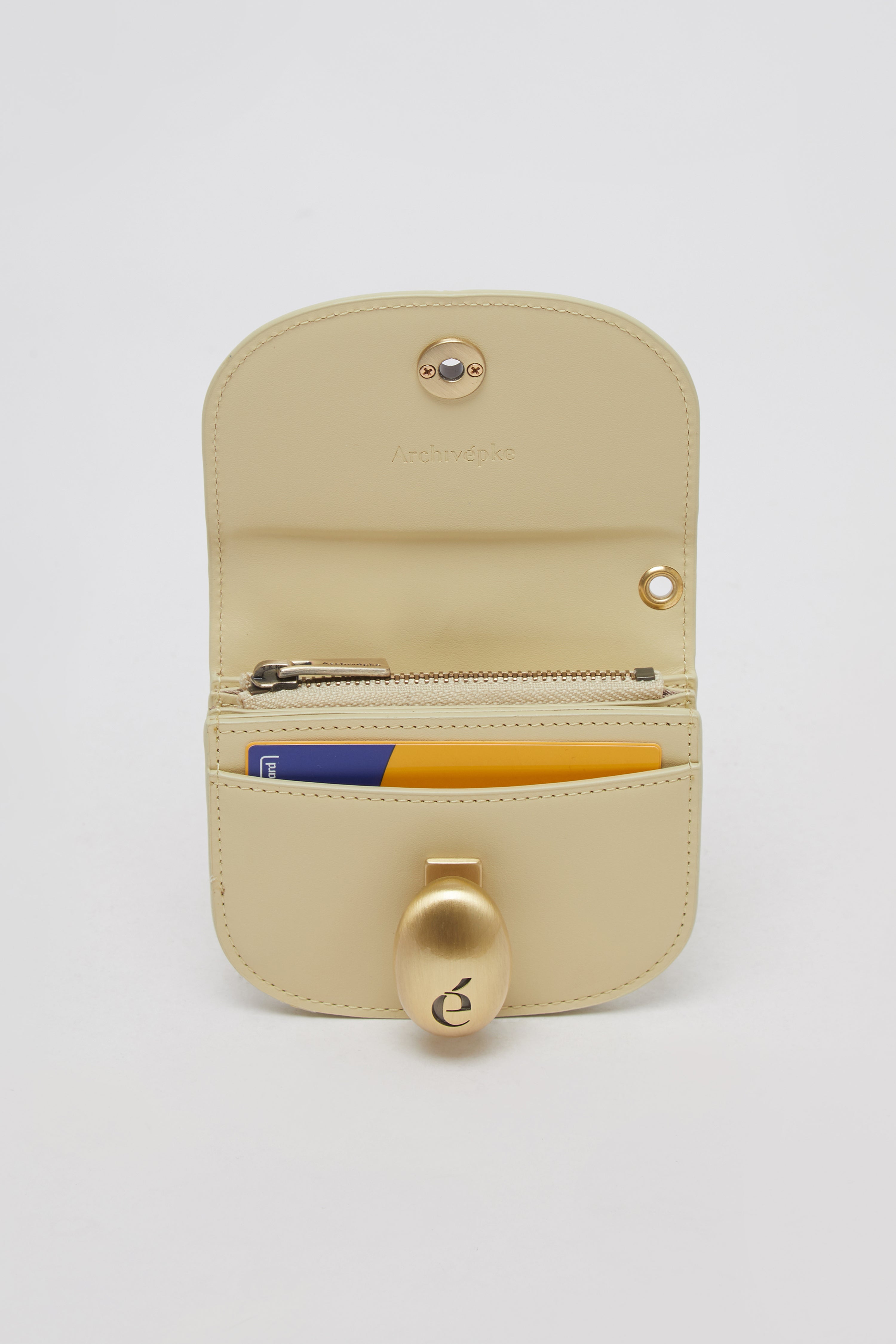 Egg mini wallet Butter