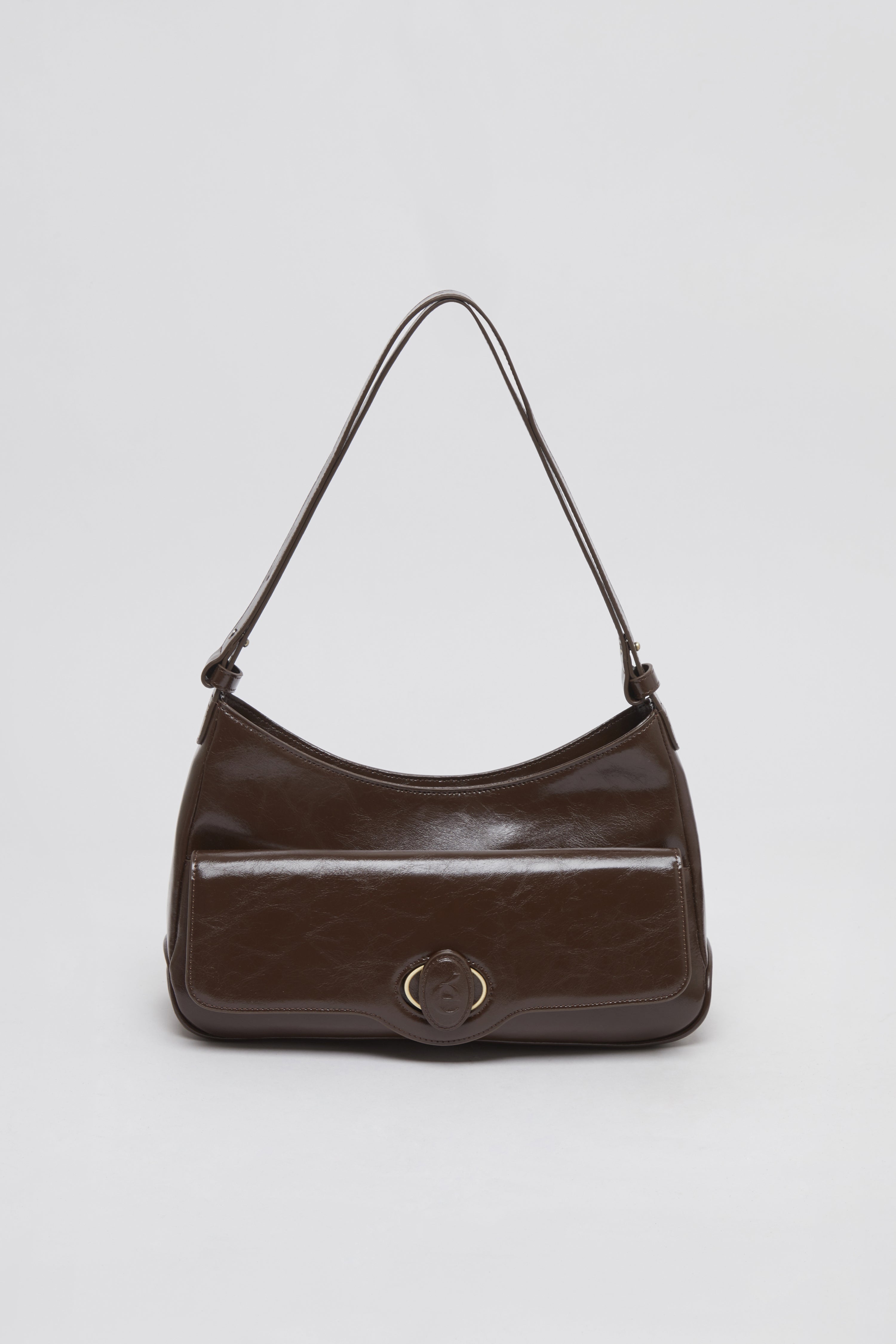 Oval room bag