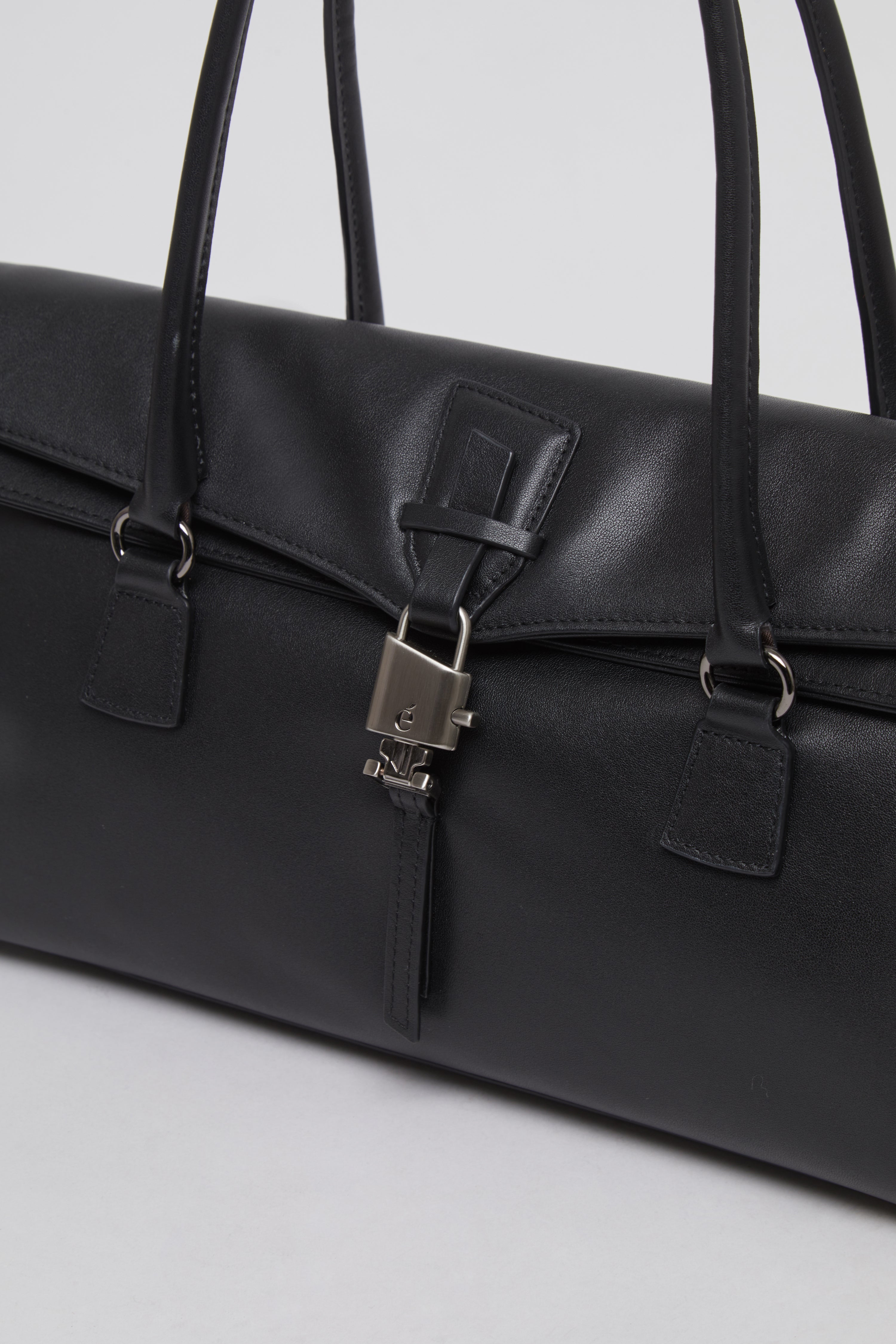 Luv lock duffle bag