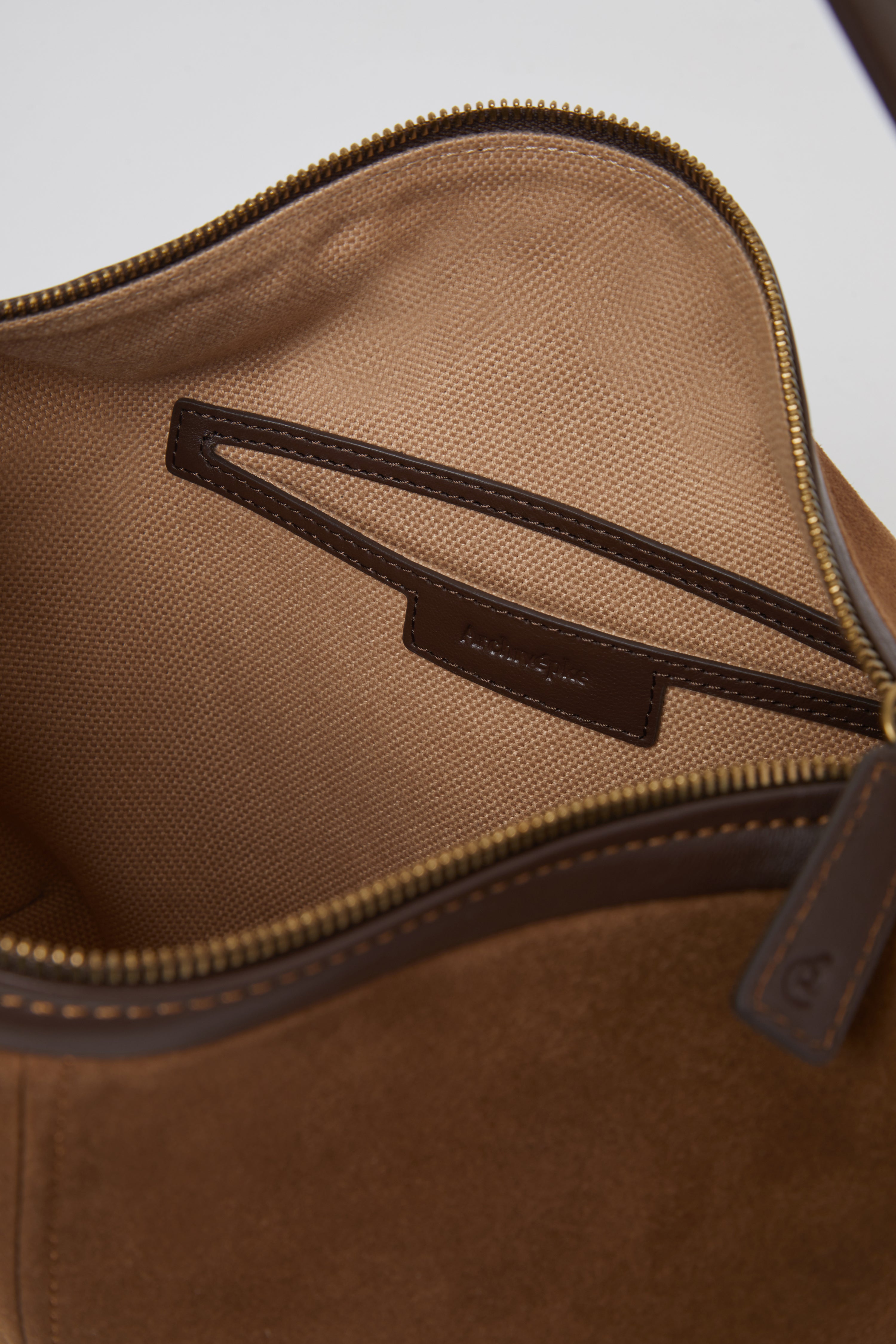 TONDO HOBO BAG (SUEDE)