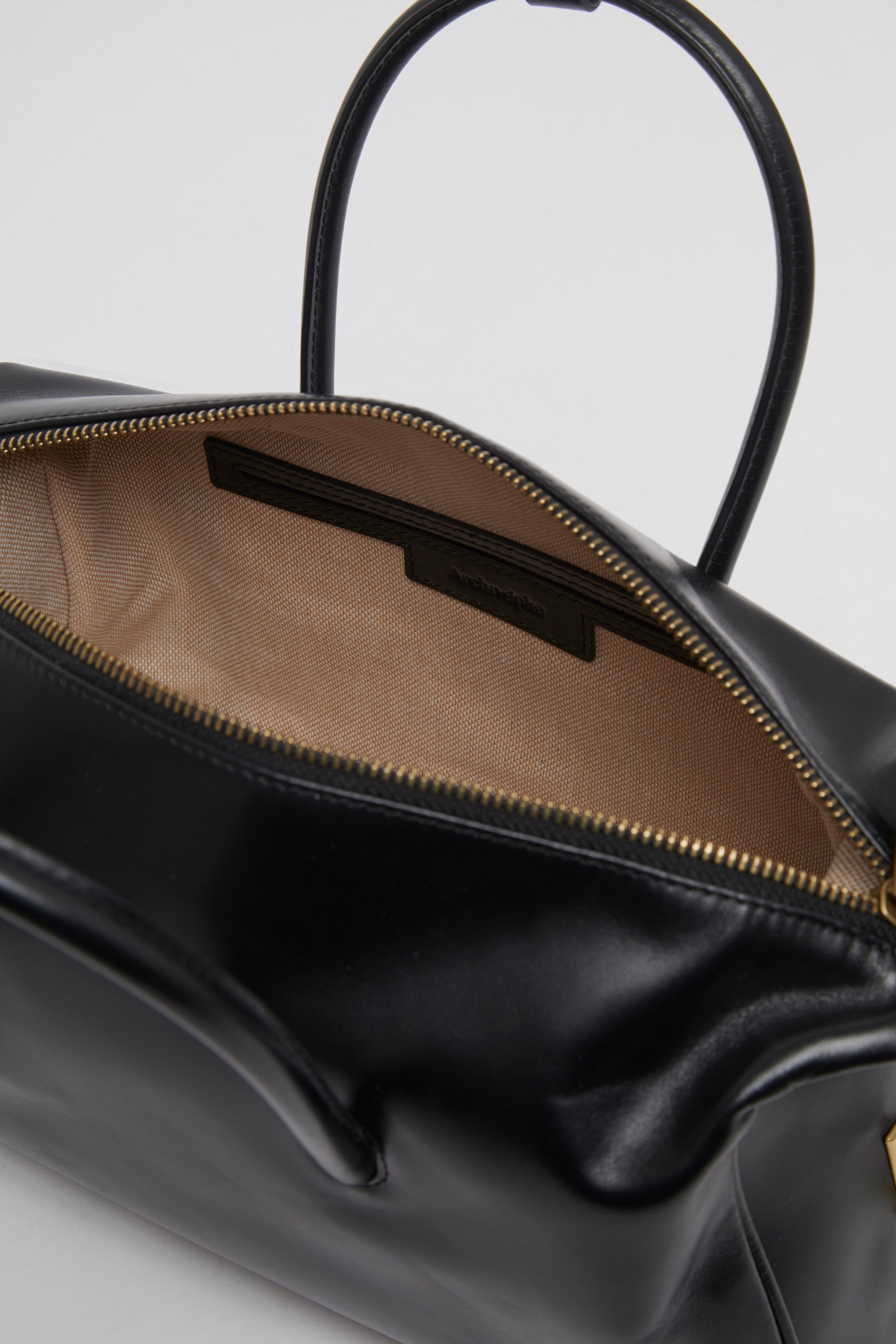 Clip tote bag