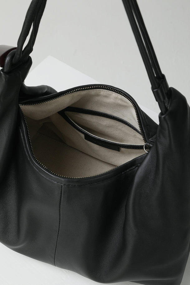 Ridge shoulder bag