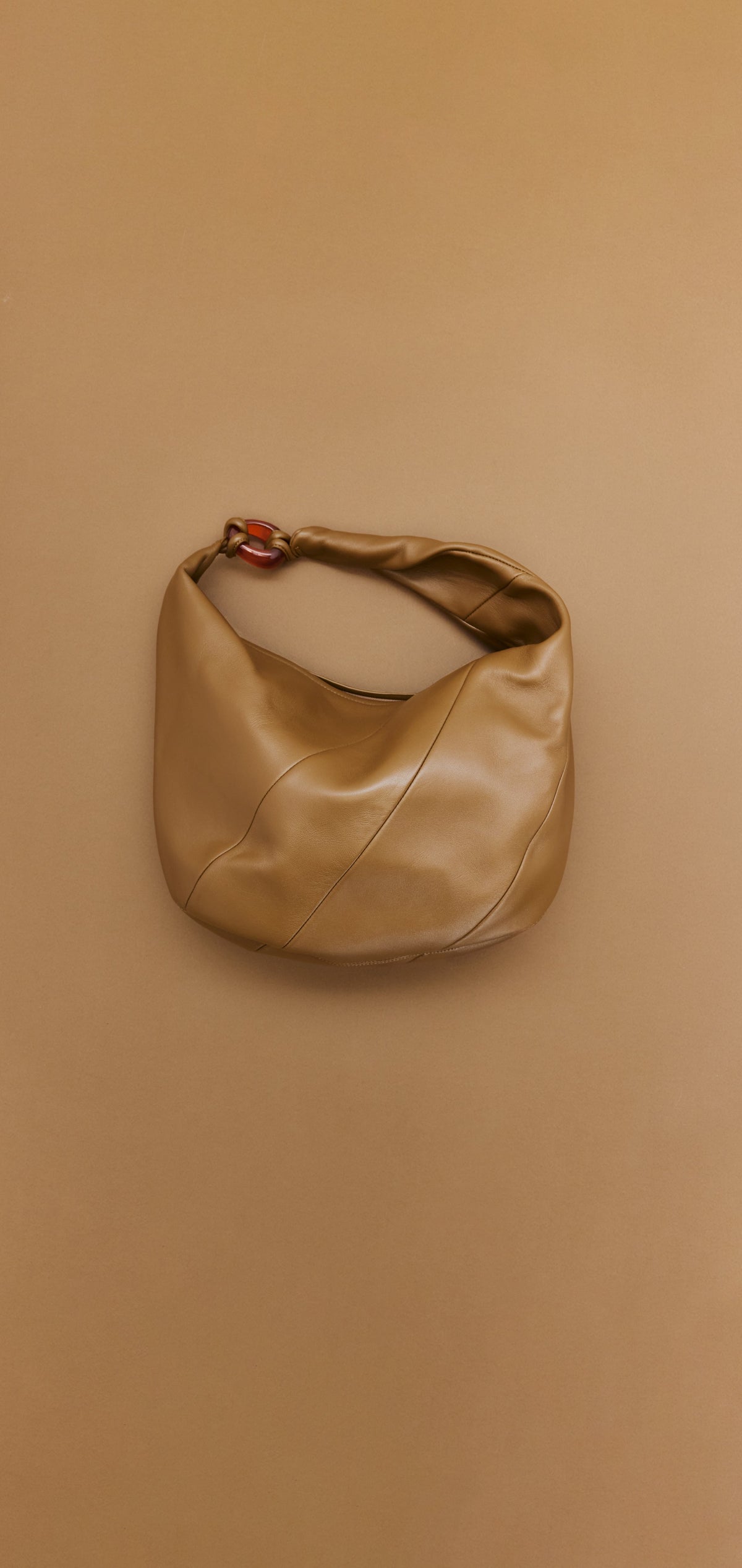Fling twist bag