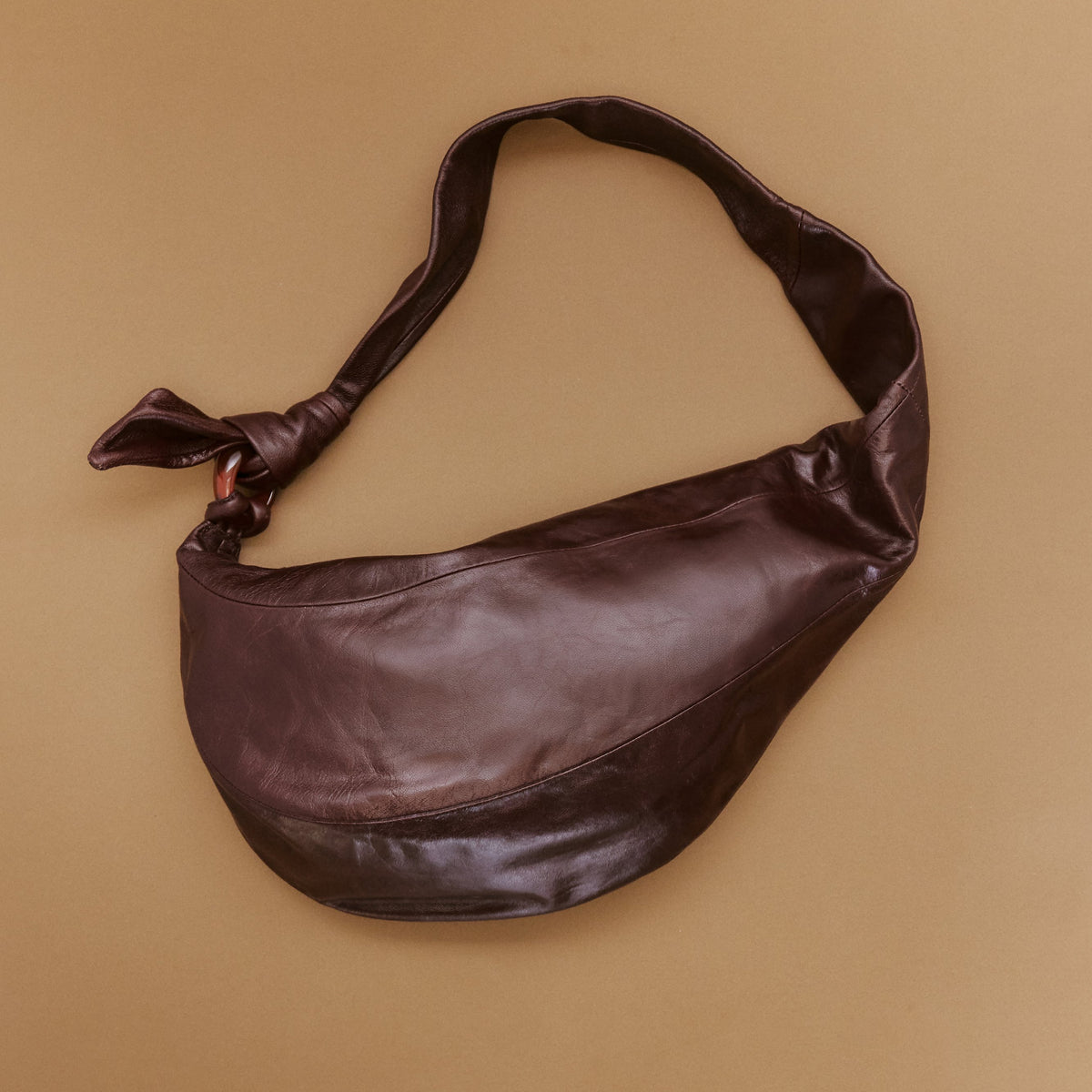 Fling messenger bag