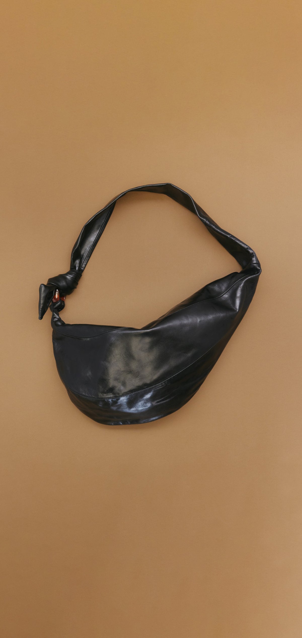 Fling messenger bag